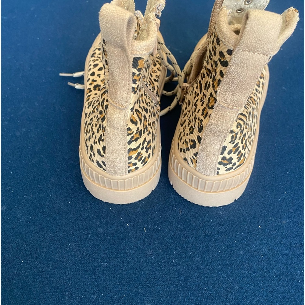 Canvas high tops in animal print by PROMOD- from Bordeaux, France 🇫🇷 Brand NEW - Picture 2 of 11